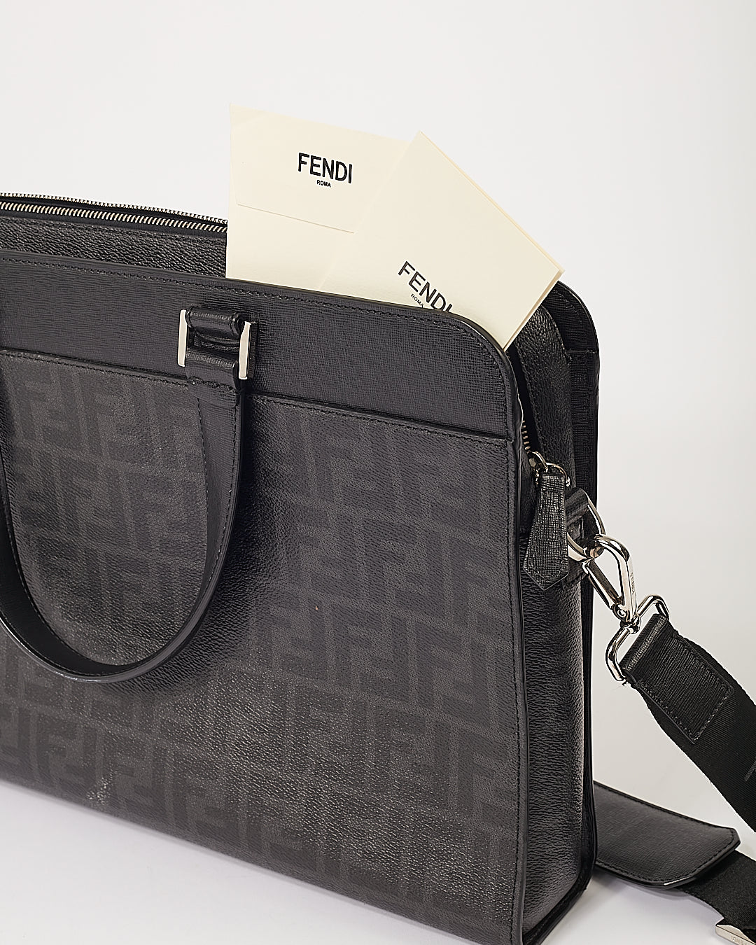 Sac messager en toile enduite à imprimé Zucca noir Fendi