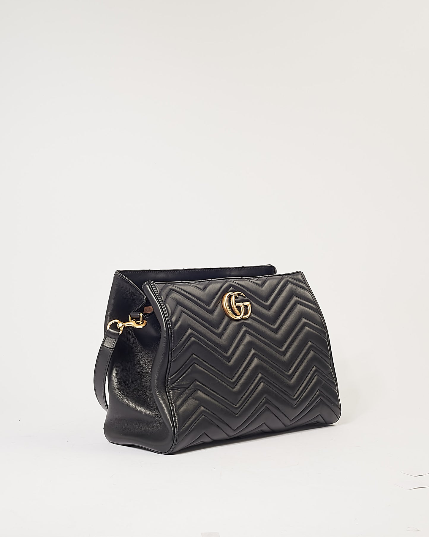 Sac cabas GG Marmont moyen en cuir matelassé noir Gucci Noir