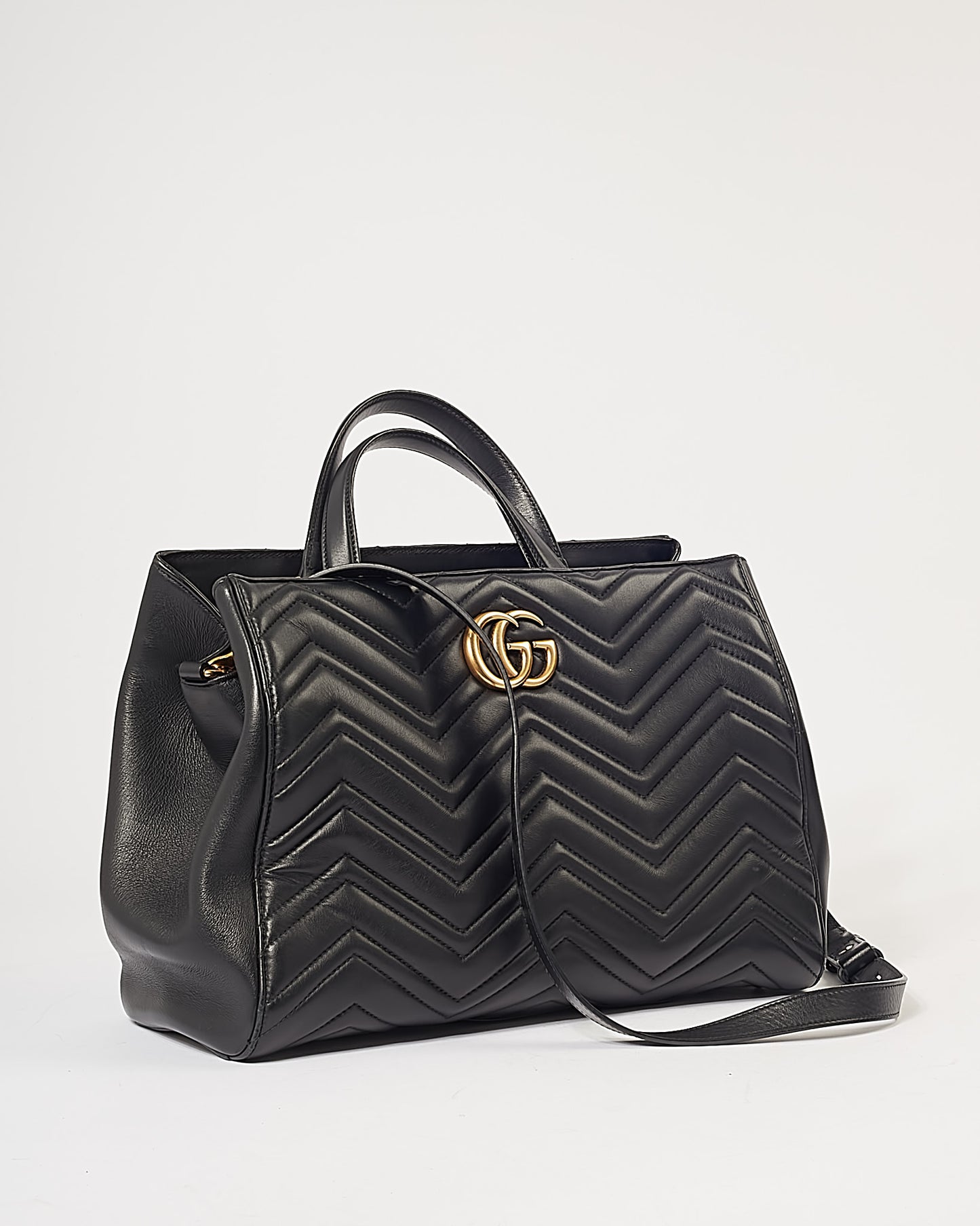 Sac cabas GG Marmont moyen en cuir matelassé noir Gucci Noir