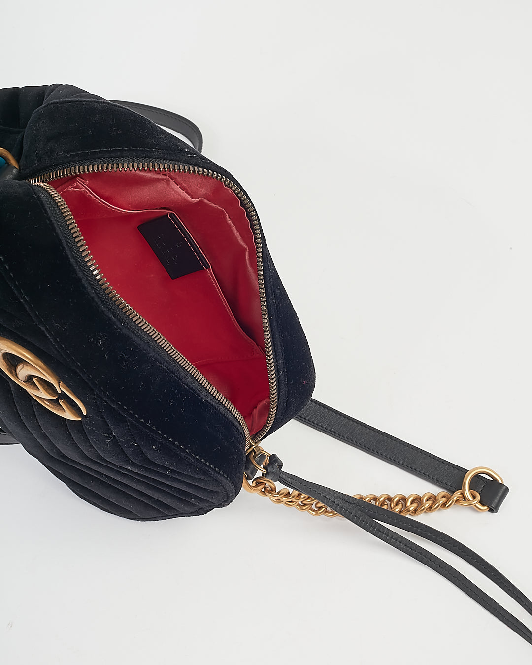 Gucci Petit sac à bandoulière Marmont en velours noir