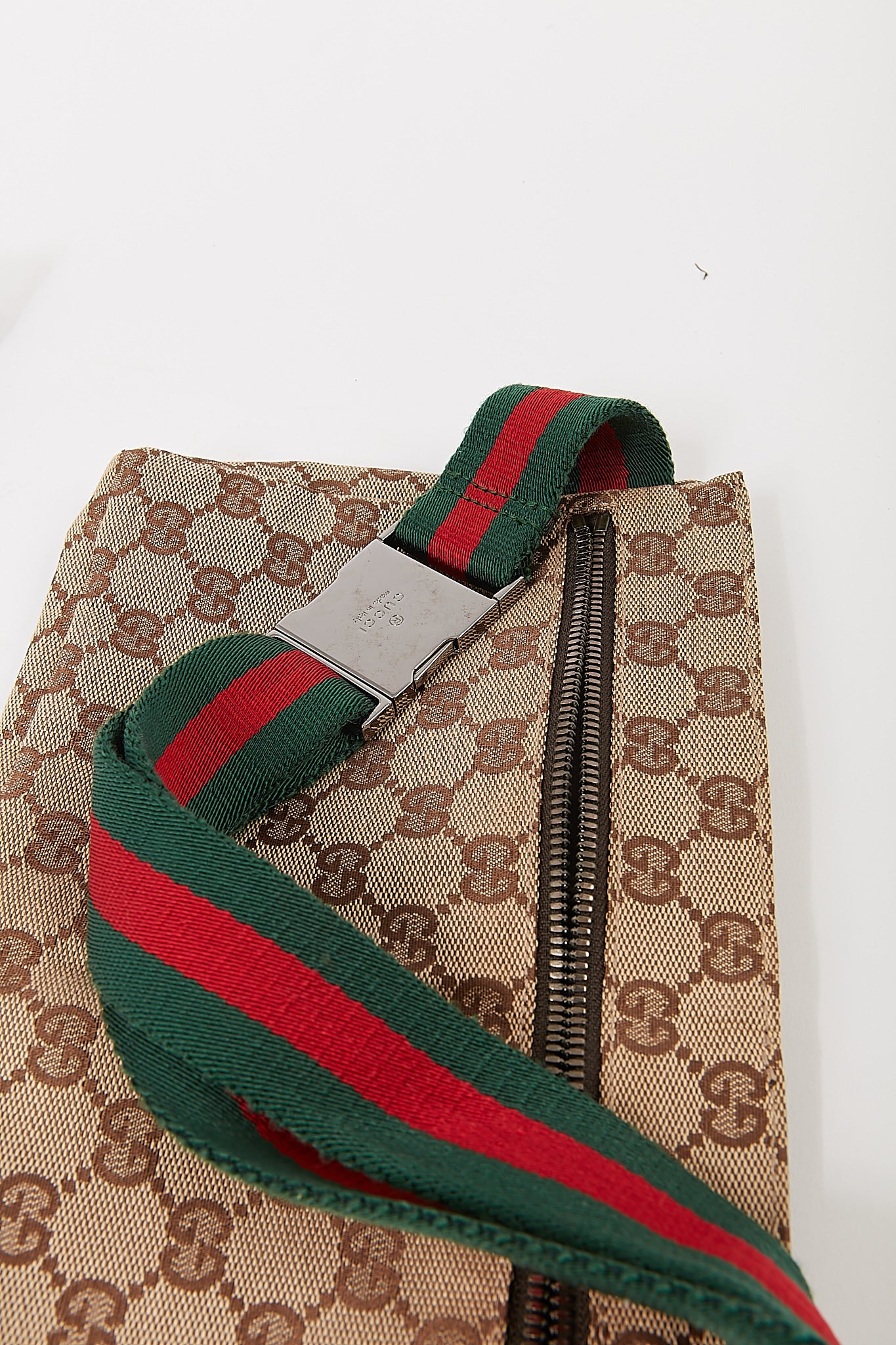 Sac banane en toile marron Gucci avec poche GG et ceinture Web