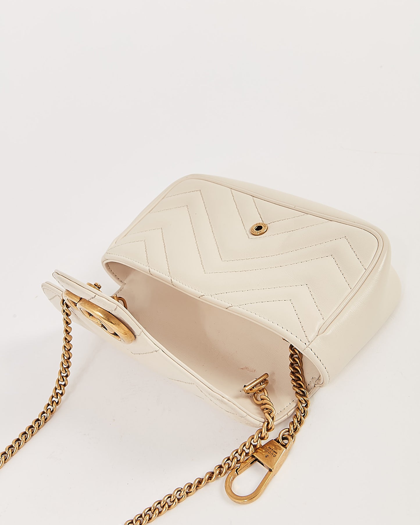 Gucci Off White Chevron Matelasse GG Marmont Super Mini Sac à chaîne 