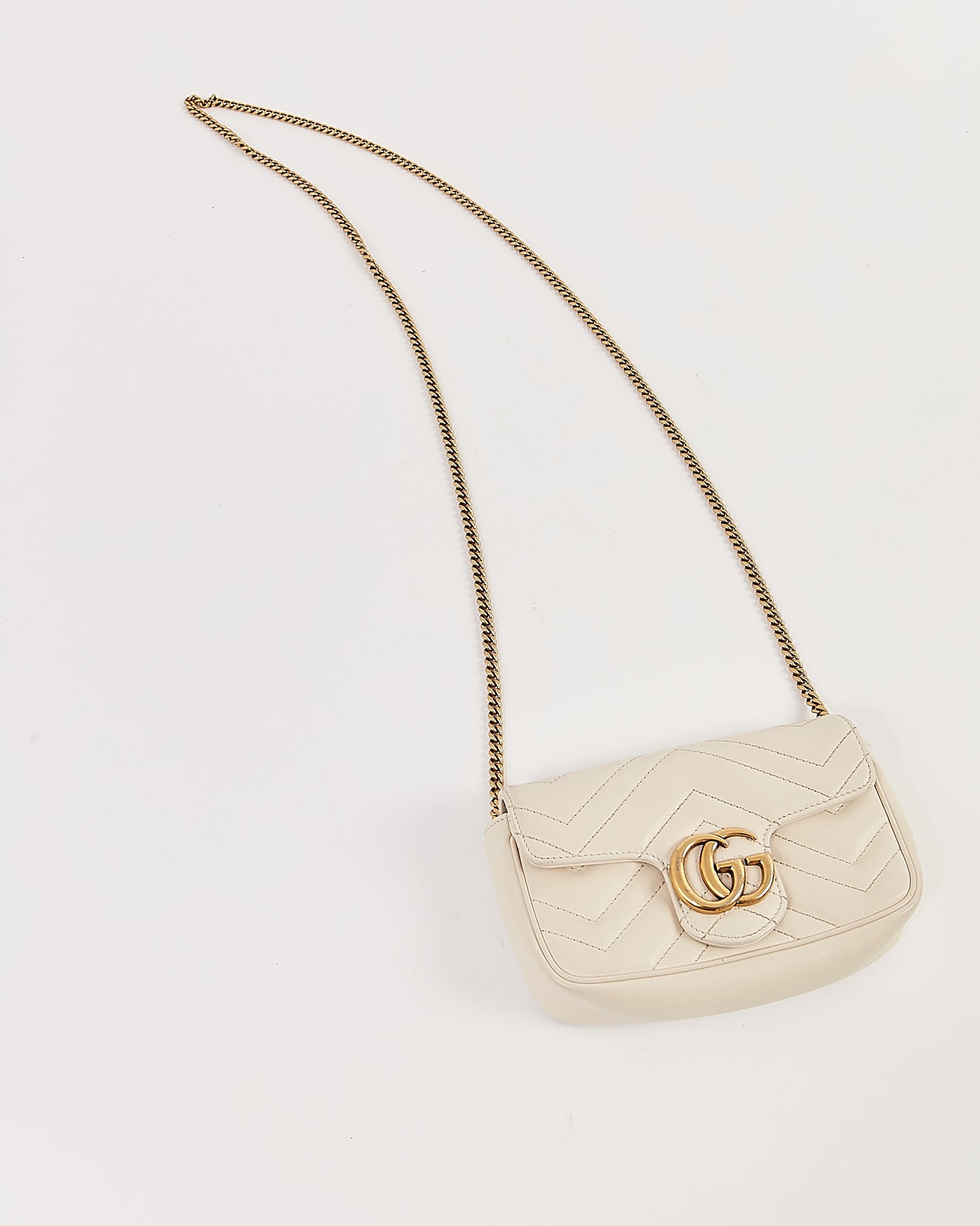 Gucci Off White Chevron Matelasse GG Marmont Super Mini Sac à chaîne 