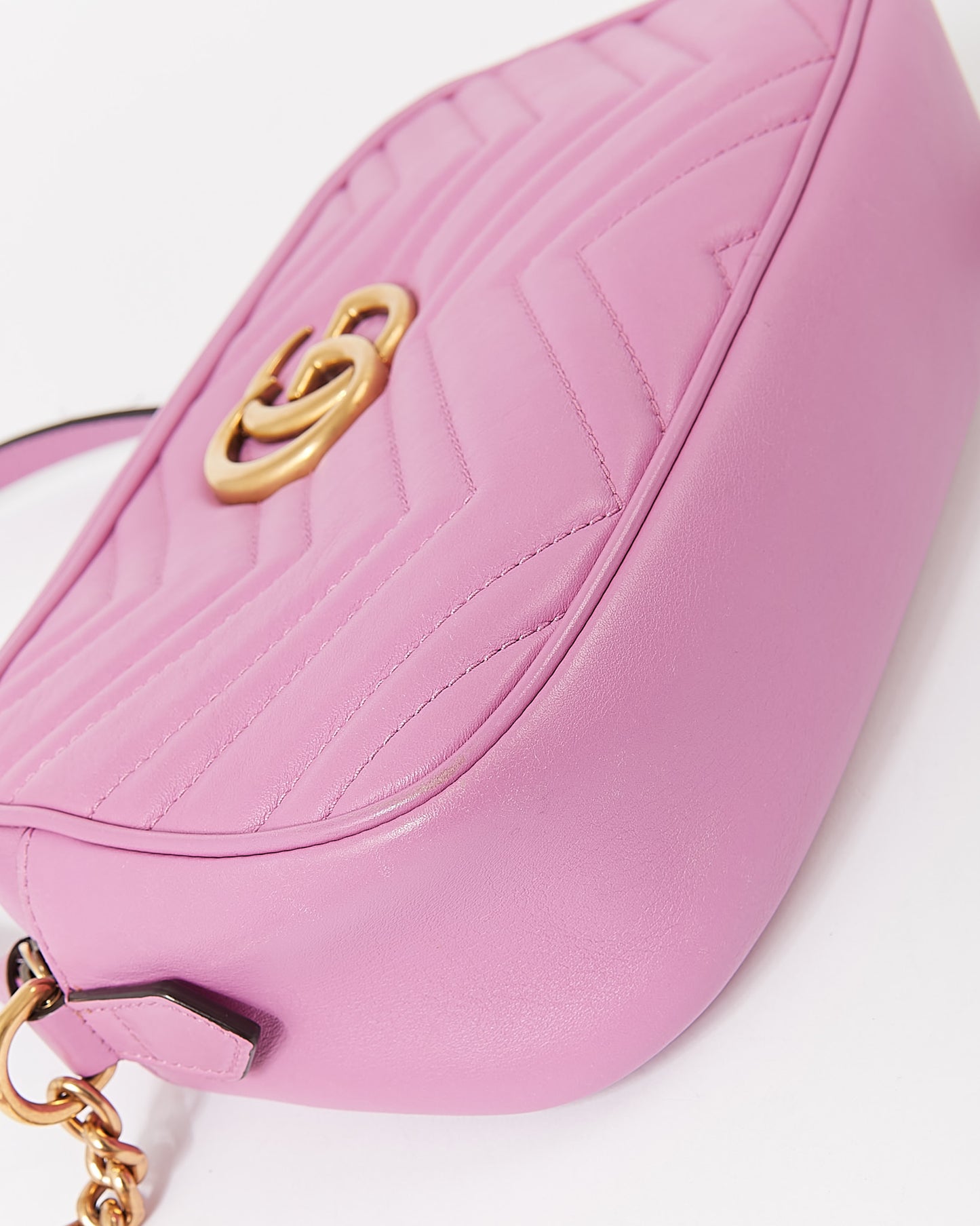 Gucci Petit sac photo Matelasse GG Marmont Chevron violet