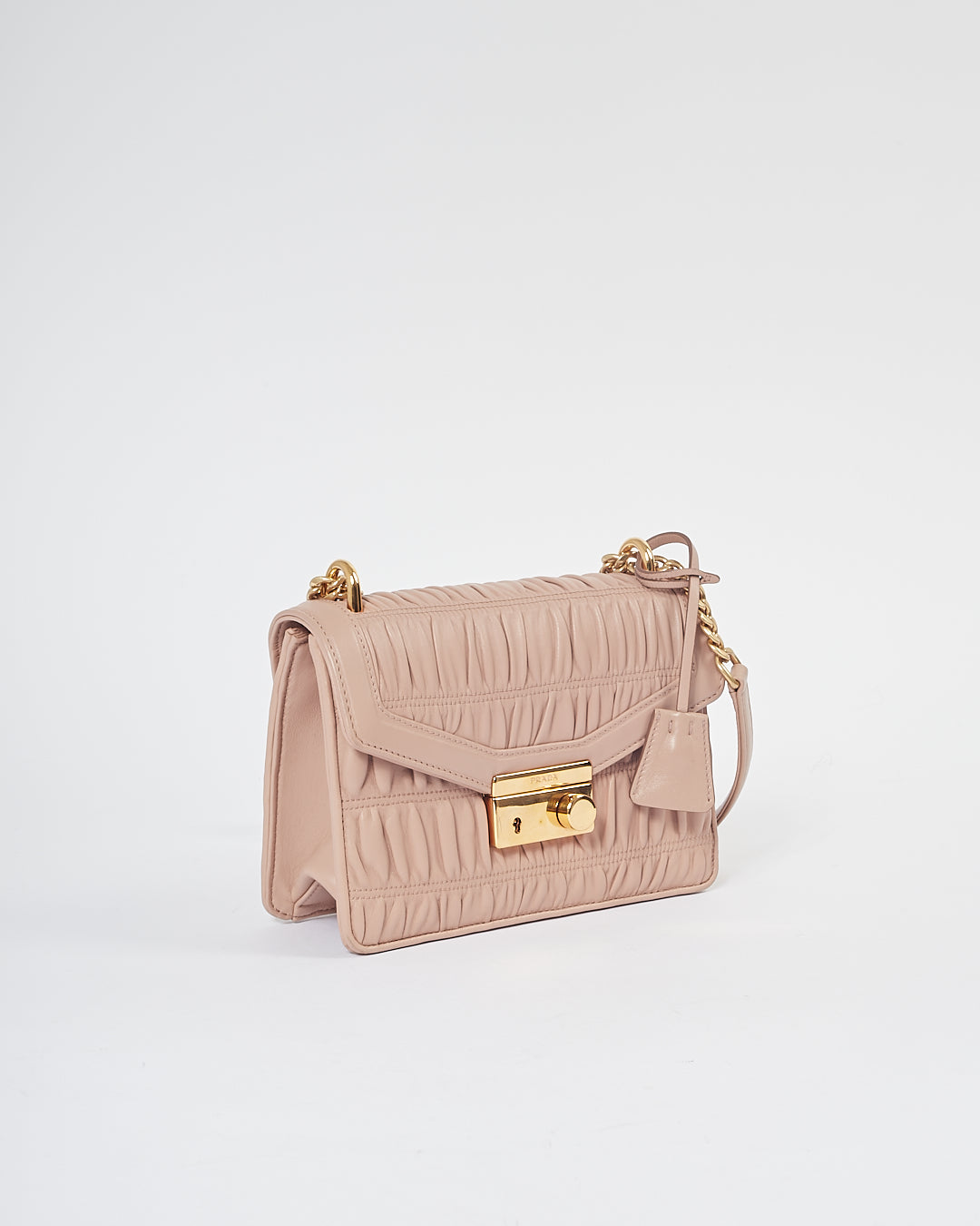 Sac à bandoulière avec chaîne et cadenas en cuir Gauffre rose Prada