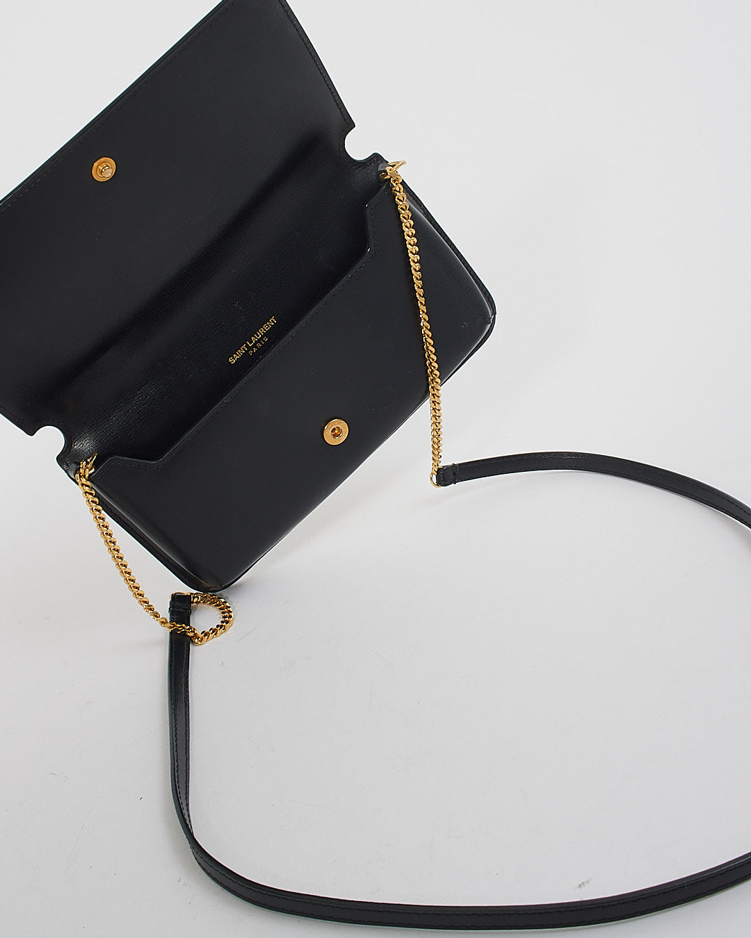 Saint Laurent Porte-téléphone Cassandre en cuir noir avec logo sur sac à chaîne