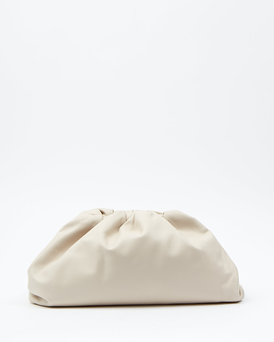 Bottega Veneta pochette en cuir blanc cassé The Pouch