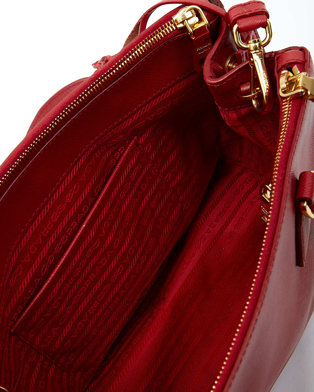 Petit sac fourre-tout Prada rouge Saffiano Lux à double fermeture éclair Galleria