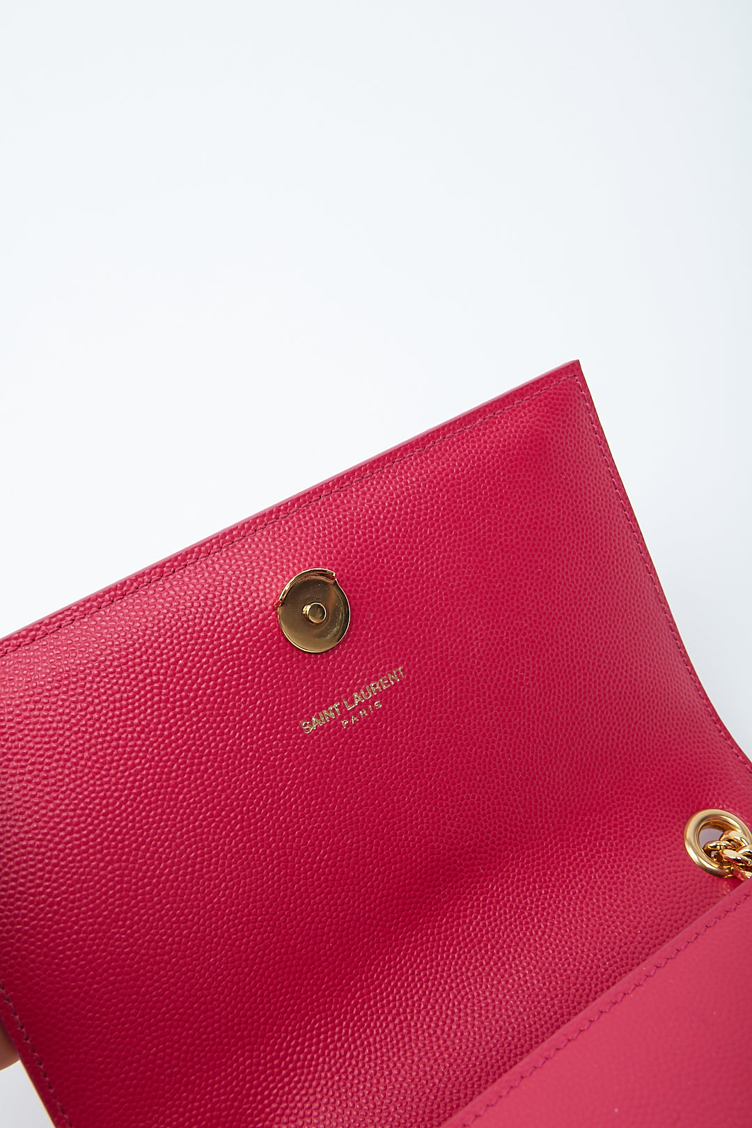 Saint Laurent Petit sac à chaîne Kate en cuir fuchsia avec monogramme