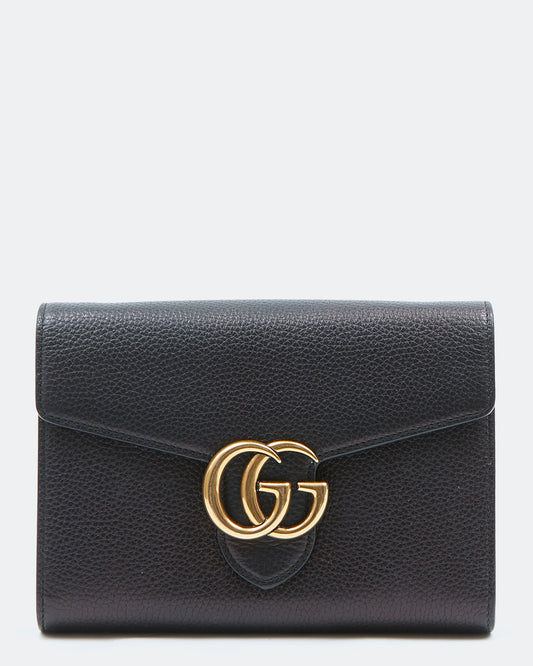 Portefeuille GG Marmont en cuir grainé noir Gucci sur chaîne