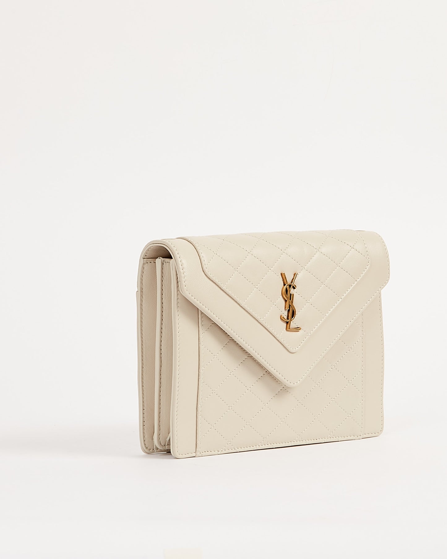 Sac à rabat matelassé Mini Gaby matelassé blanc cassé Saint Laurent