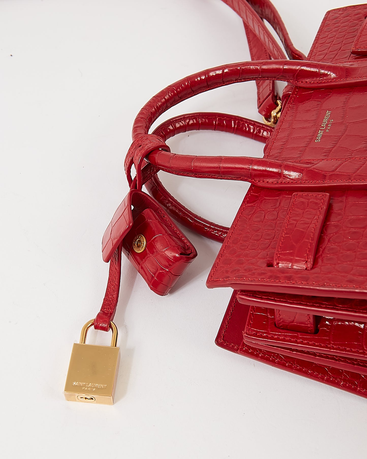 Saint Laurent Sac Nano Sac de Jour Rouge Croco Embossé