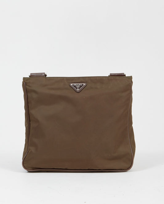 Prada Sac à bandoulière plat en nylon irisé olive/marron avec poche Tessuto