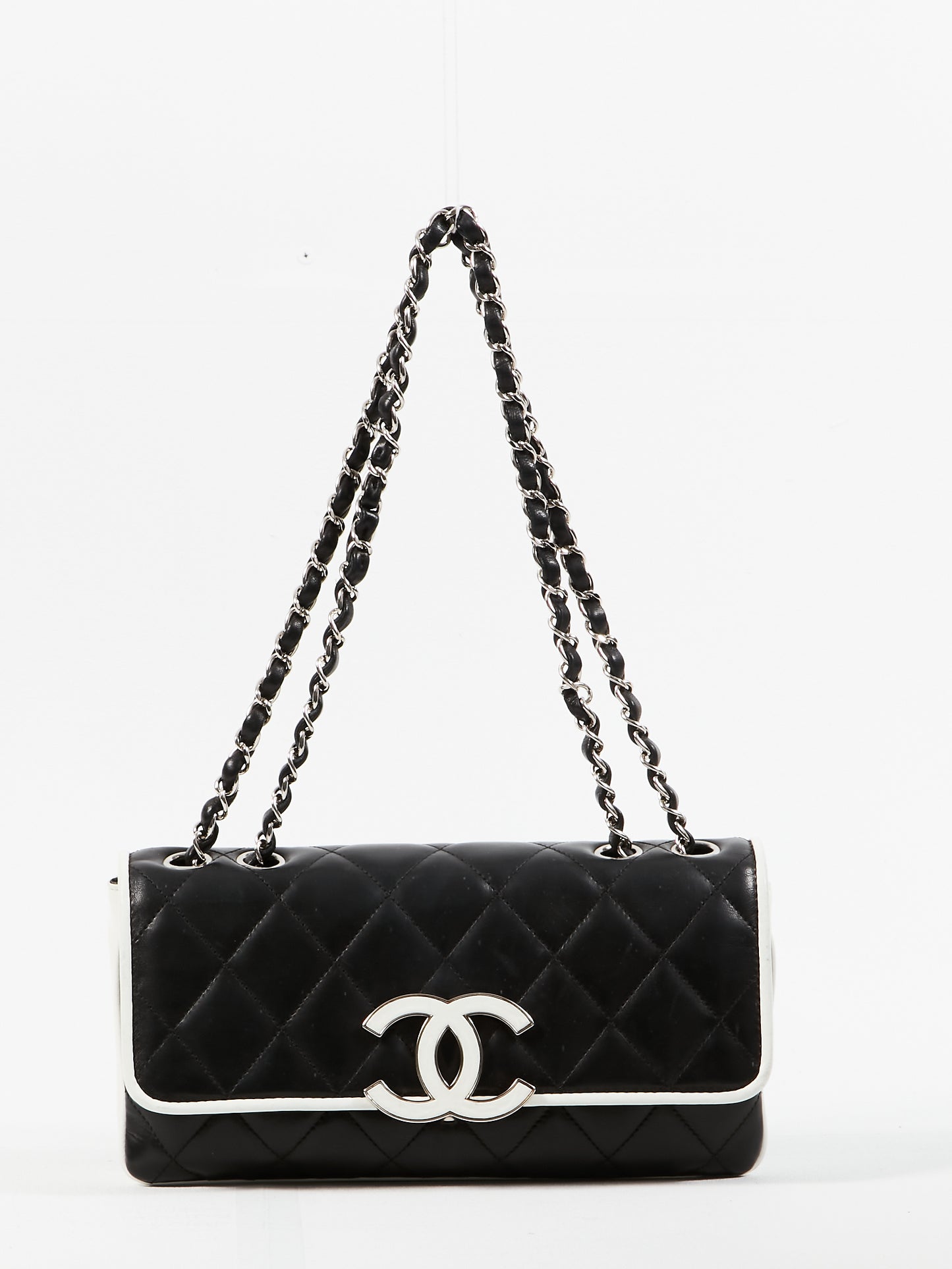 Chanel Black/White Lambskin Fliplock CC Flap Shoulder Bag SHW