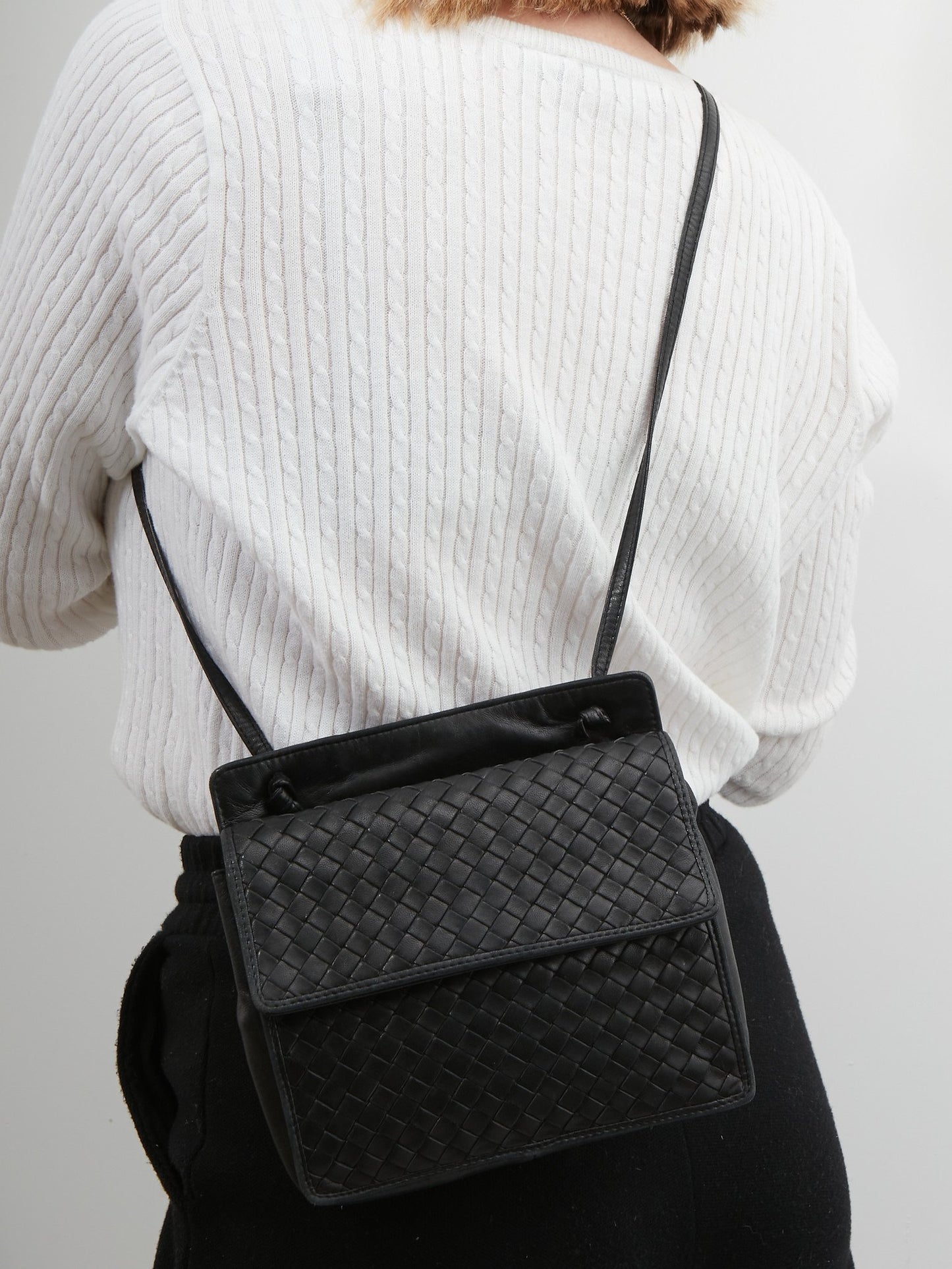 Bottega Veneta Vintage petit sac à bandoulière carré en cuir intrecciato noir