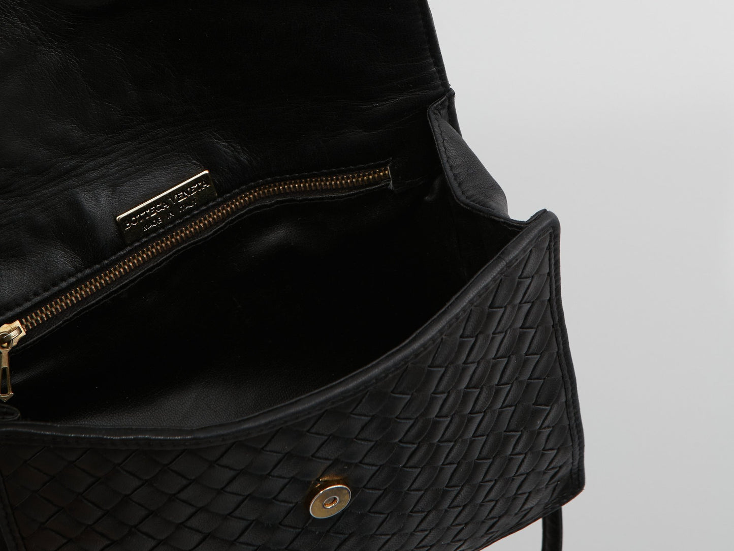 Bottega Veneta Vintage petit sac à bandoulière carré en cuir intrecciato noir