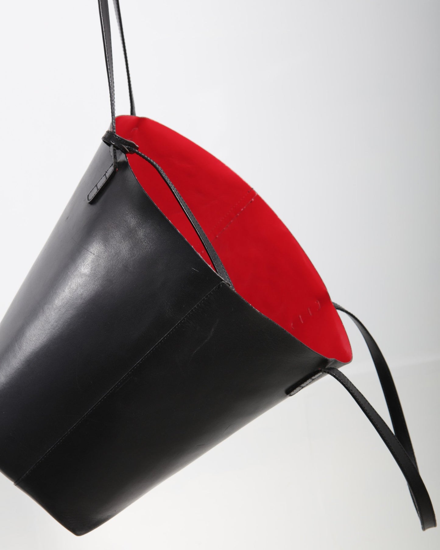 Sac fourre-tout en cuir noir/rouge Mansur Gaviel