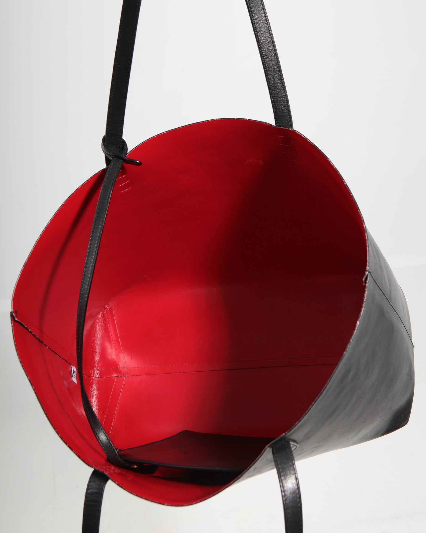 Sac fourre-tout en cuir noir/rouge Mansur Gaviel